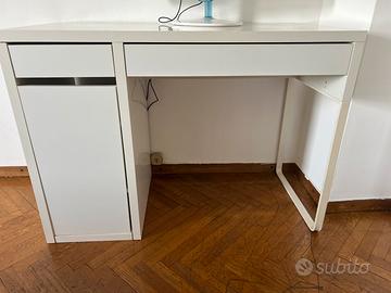scivania ikea