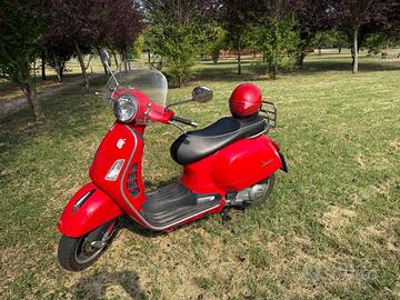 Piaggio Vespa 300 GTS - 2009