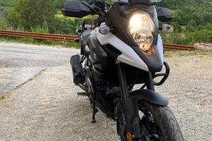 Suzuki V strom 1000