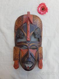 Maschera decorativa.