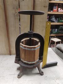 Torchio antico Francese, pressa da cucina vintage