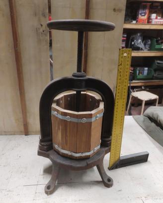 Torchio antico Francese, pressa da cucina vintage