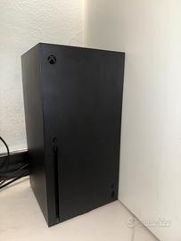 XBOX Series X + Pad XBOX + Giochi + Accessori Vari