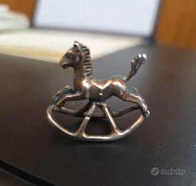 Microfusione in argento 800 cavallo a dondolo