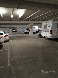 Posto auto/furgone - grande coperto