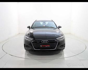 AUDI A4 Avant 40 TDI quattro S tronic Business