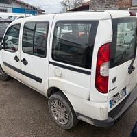 Fiat doblo autocarro 5 posti €1999