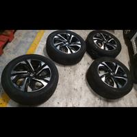 cerchi e gomme 215 60 R17 Peugeot e Citroen 