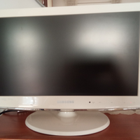 TV 22, 32 pollici 12 volt