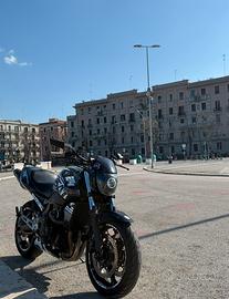 Suzuki Gsr 600
