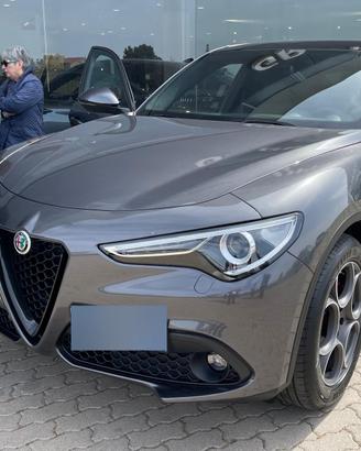 Stelvio VAN