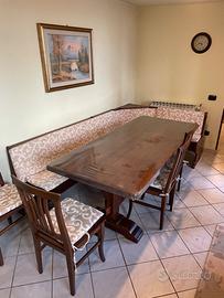 Tavolo in legno massello