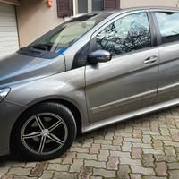 Mercedes Classe B200 CDI + carrello appendice 3qli