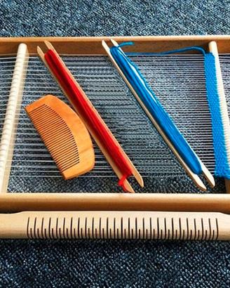 Telaio in legno per tessitura