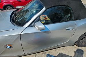 bmw z4 e85 2.5i  incidentata