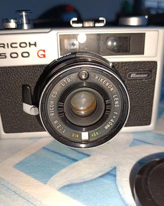Macchina fotografica analogica 35mm Ricoh 500 G
