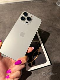 Iphone 16 pro max 256 gb pari al nuovo