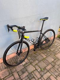 Bici da corsa CUBE attain race