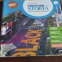 libro Crescere con la storia