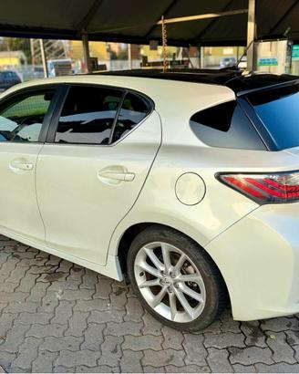 LEXUS CT 200 HYBRID