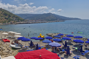 Casa vacanza Agnone, Ripe rosse, 50 metri dal mare