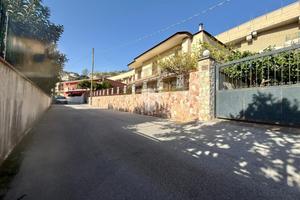 VILLA SINGOLA A NAPOLI