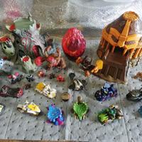 Gormiti personaggi castelli moto auto