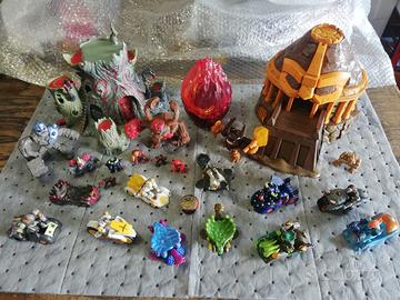 Gormiti personaggi castelli moto auto