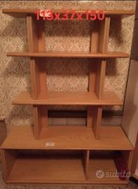 Libreria/ scaffali in legno