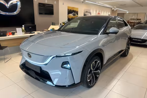 Mazda CX-6e TAKUMI *NOLEGGIO 538€*