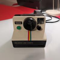 Macchina fotografica vintage Polaroid 1000