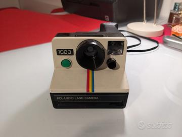 Macchina fotografica vintage Polaroid 1000