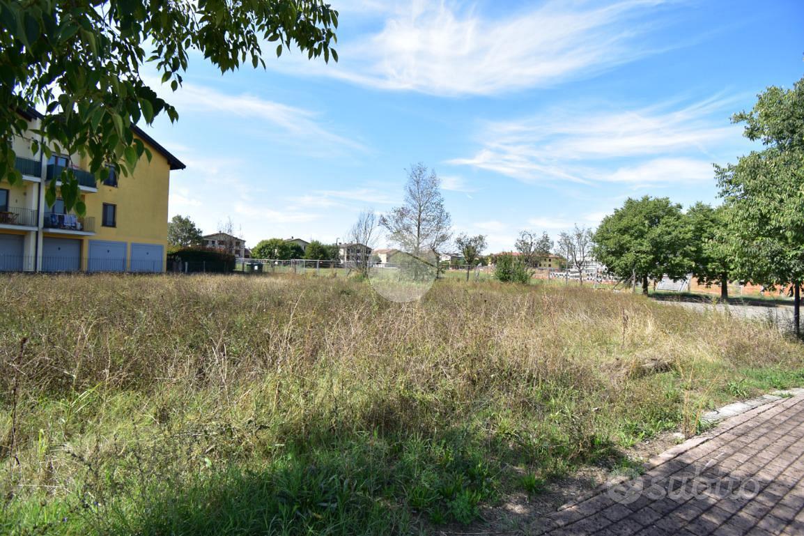 TER. RESIDENZIALE A FIDENZA - Vista 5