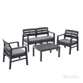 Set da giardino ancora imballato + ombrellone