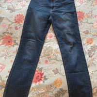 Jeans Levi's Ribcage Straigth/ragazza 14A 158 cm.