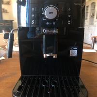 Macchina del caffe De Longhi Magnifica S