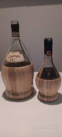 Bottiglie fiaschi di Chianti
