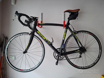 Bicicletta da corsa in carbonio Bonetti