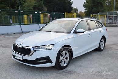 SKODA Octavia 2.0 TDI EVO SCR DSG Wagon Executive
