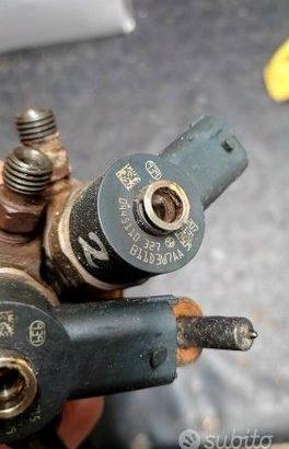 Iniettori Opel Insignia 2.0 cdti 0445110327