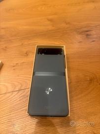 Motorola Razr 40 sage green, 8+256 GB - NUOVO