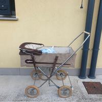 Carrozzina da bambino vintage