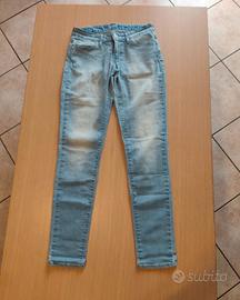 Levis demi Curve W 25 L 32 skinny