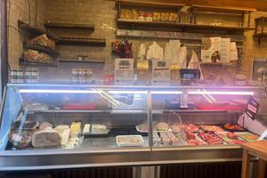 Attività / Licenza di 70 m² a Alessandria