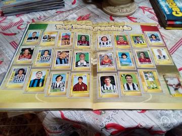 11 Album calciatori Panini completi