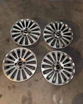 4 cerchi in lega ford fiesta da 16”
