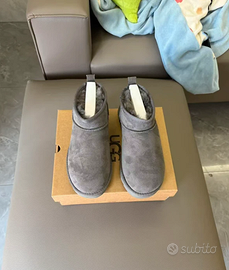 Stivali UGG da donna  grigio EU 39
