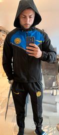Tuta tech antivento Inter