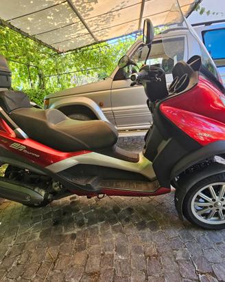 Piaggio MP3 300cc