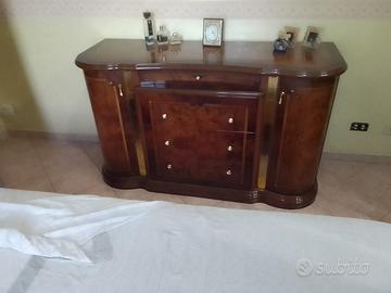 Camera da letto  in radica di noce buono stato